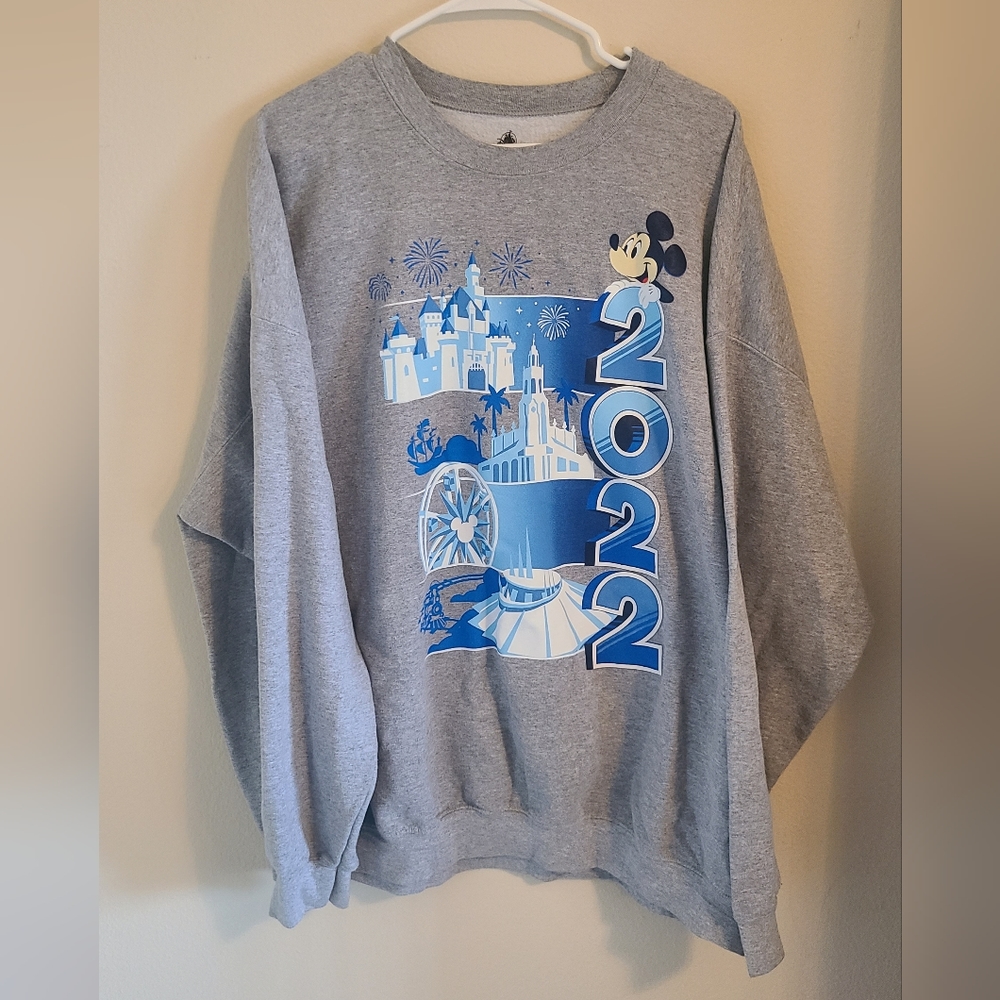 Disneyland 2022 Sweatshirt